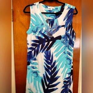 Woman's Coral Bay L cotton A symmetrical dress